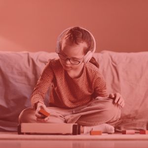 Crianças Típicas e Neurodivergentes